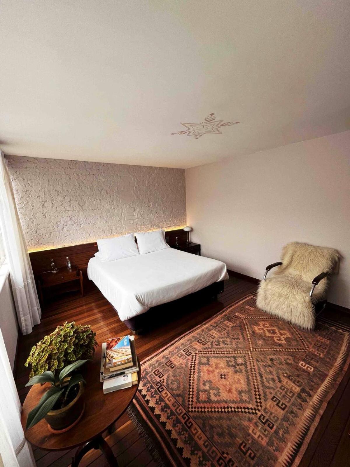 Bed and Breakfast Casa Lelyte Богота Экстерьер фото